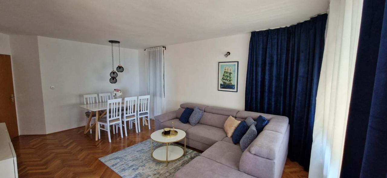 Ocean Apartman イェセニツェ エクステリア 写真